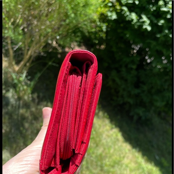 Wilson’s Leather Pelle Studio’s Genuine Leather Red Crossbody Clutch - Picture 6 of 9